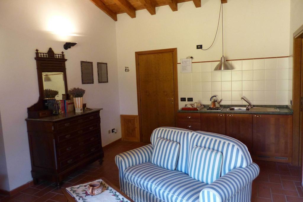 Arriga Alta Villa Lonato Ruang foto